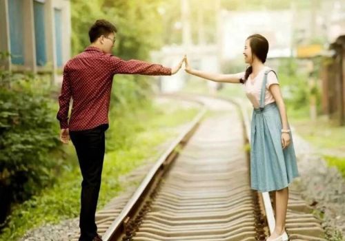 小三倒贴钱给男人是不是不要还